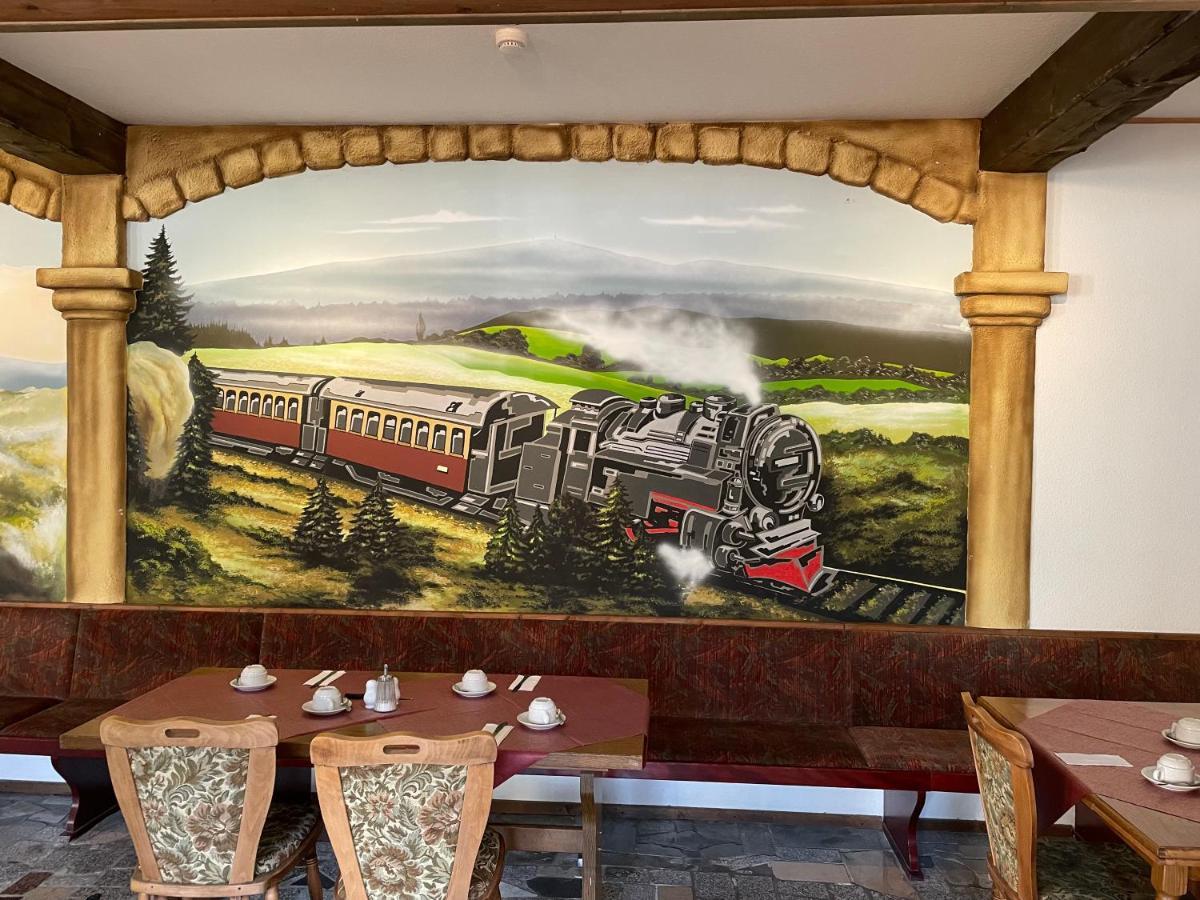 Gasthof Zum Baren Hotel Gernrode  Exterior foto